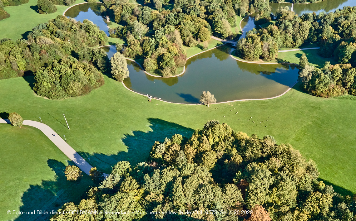 23.09.2022 - der Ostpark mir Biergarten und See in Neuperlach